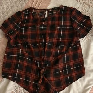 Women’s cropped tie front fall blouse